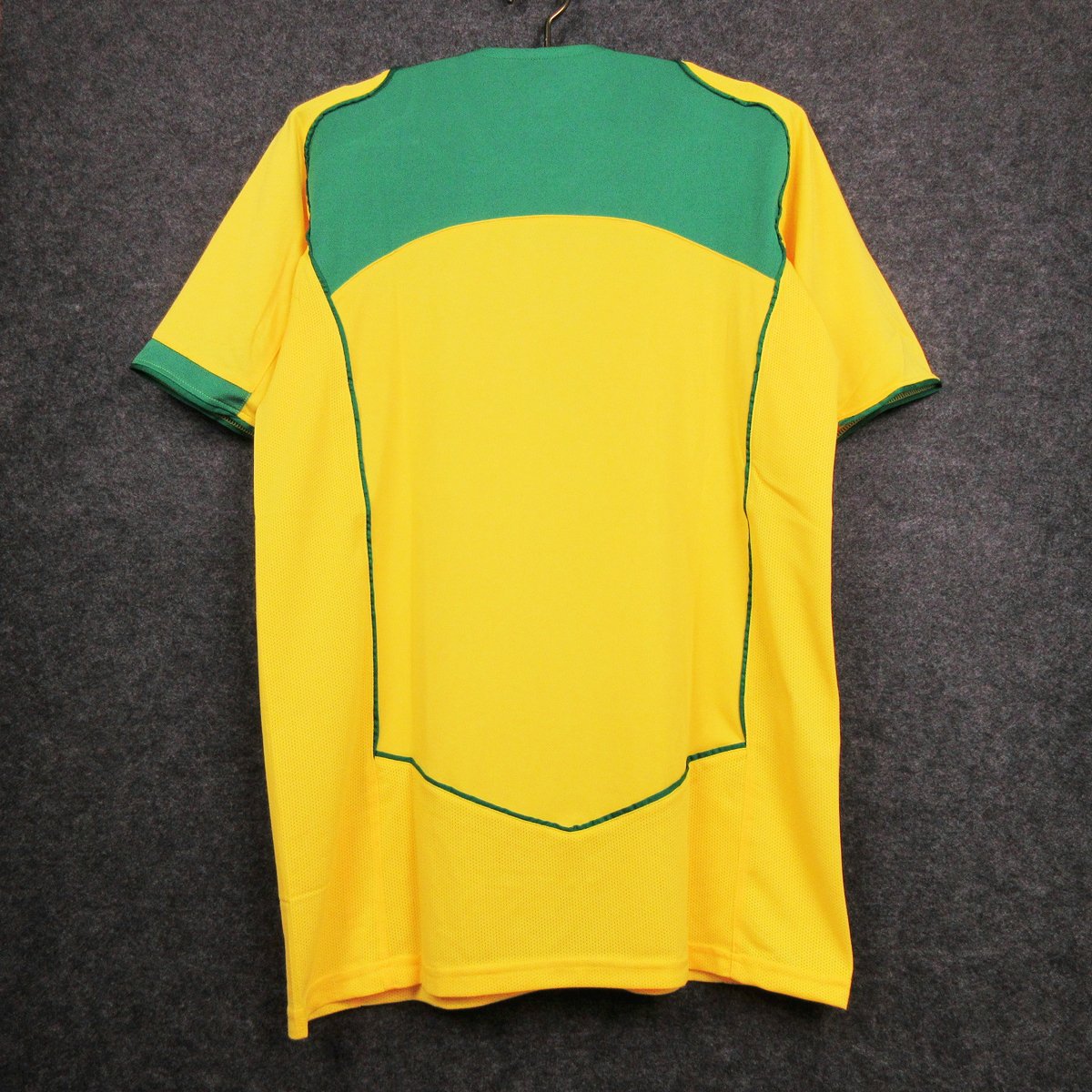 Camisola Retro 2004 Brasil Home Ronaldinho / Ronaldo Nazario