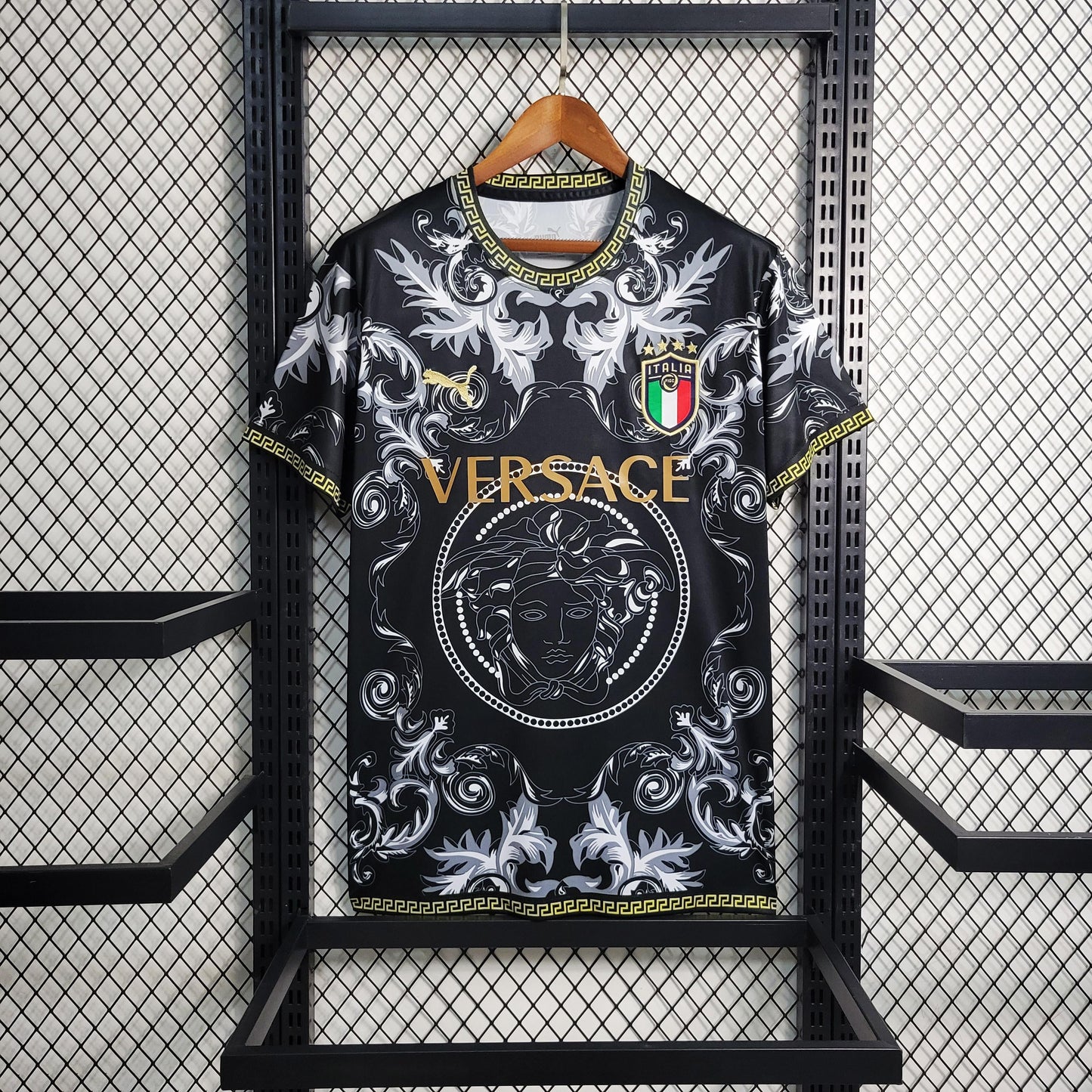 Chemise noire édition spéciale Italie 23/24