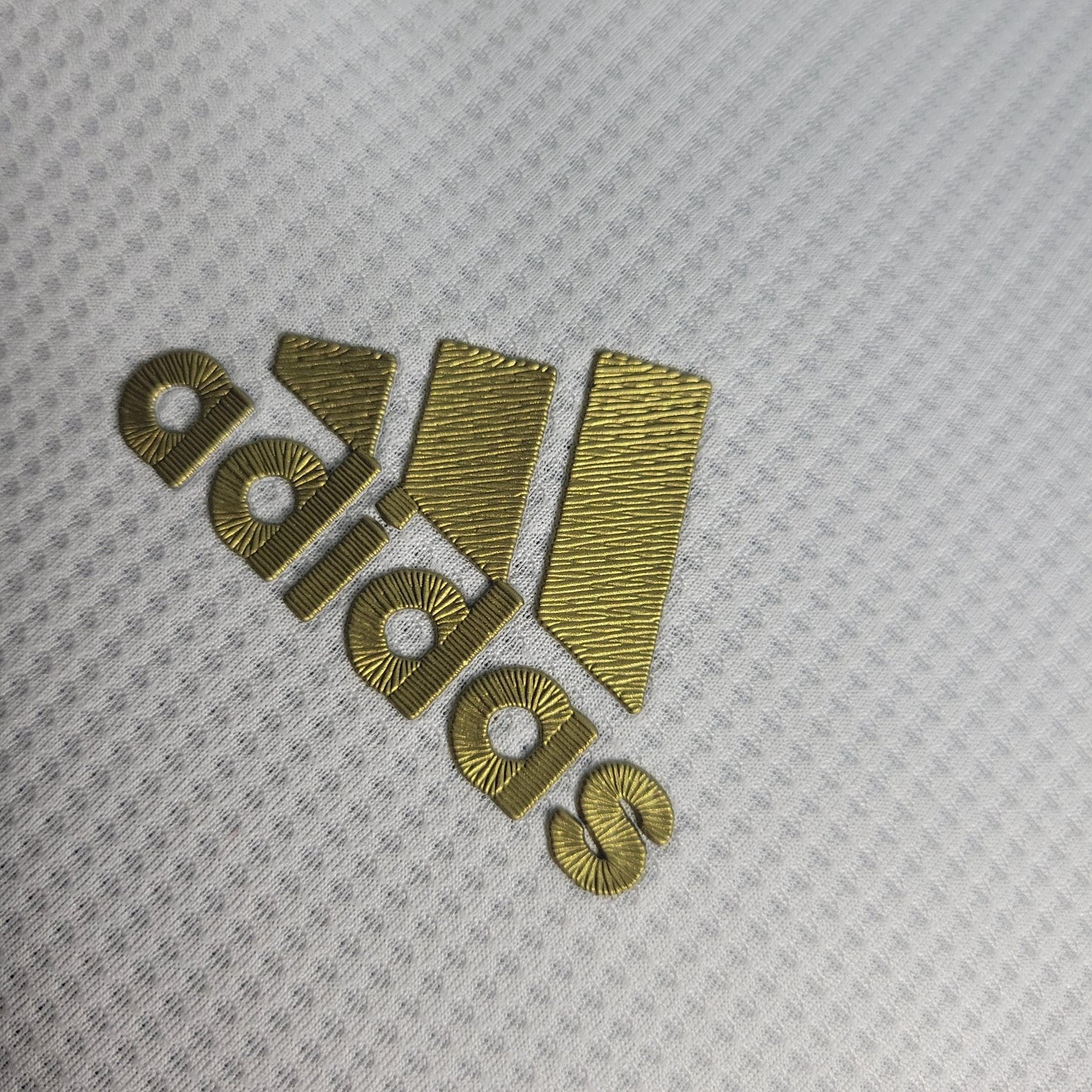 Camisola 23/24 Bayern Munique Secundária