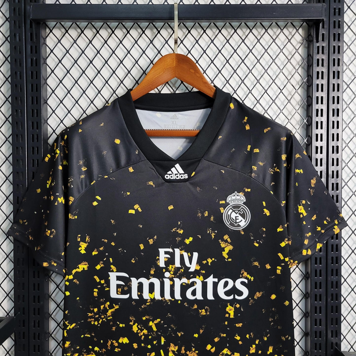 Camisola 23/24 Real Madrid Special Edition Black Gold
