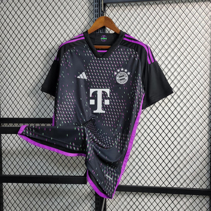 Camisola 23/24 Bayern Munique Alternativa