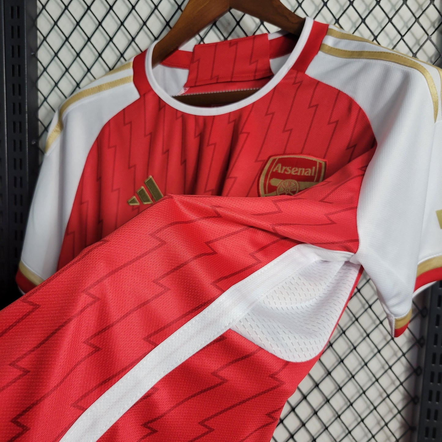 Camiseta de local del Arsenal 23/24