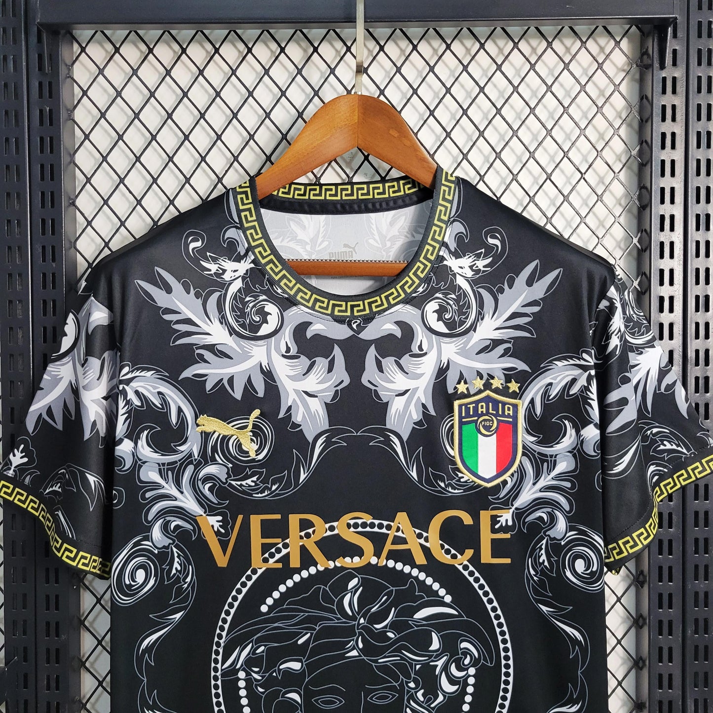 Chemise noire édition spéciale Italie 23/24