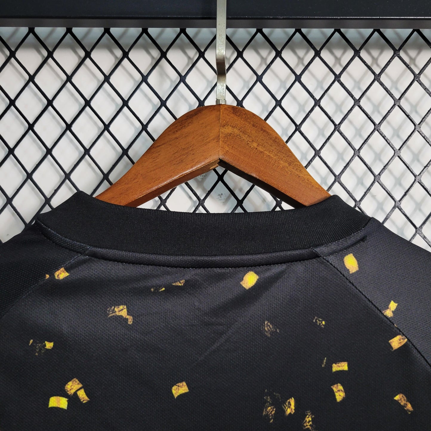 Camisola 23/24 Real Madrid Special Edition Black Gold