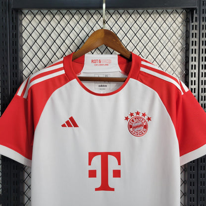 Camisola 23/24 Bayern Munique Principal