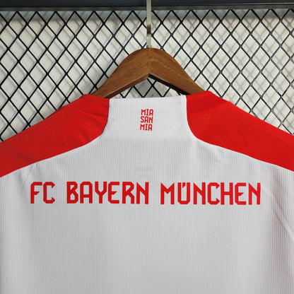 Camisola 23/24 Bayern Munique Principal
